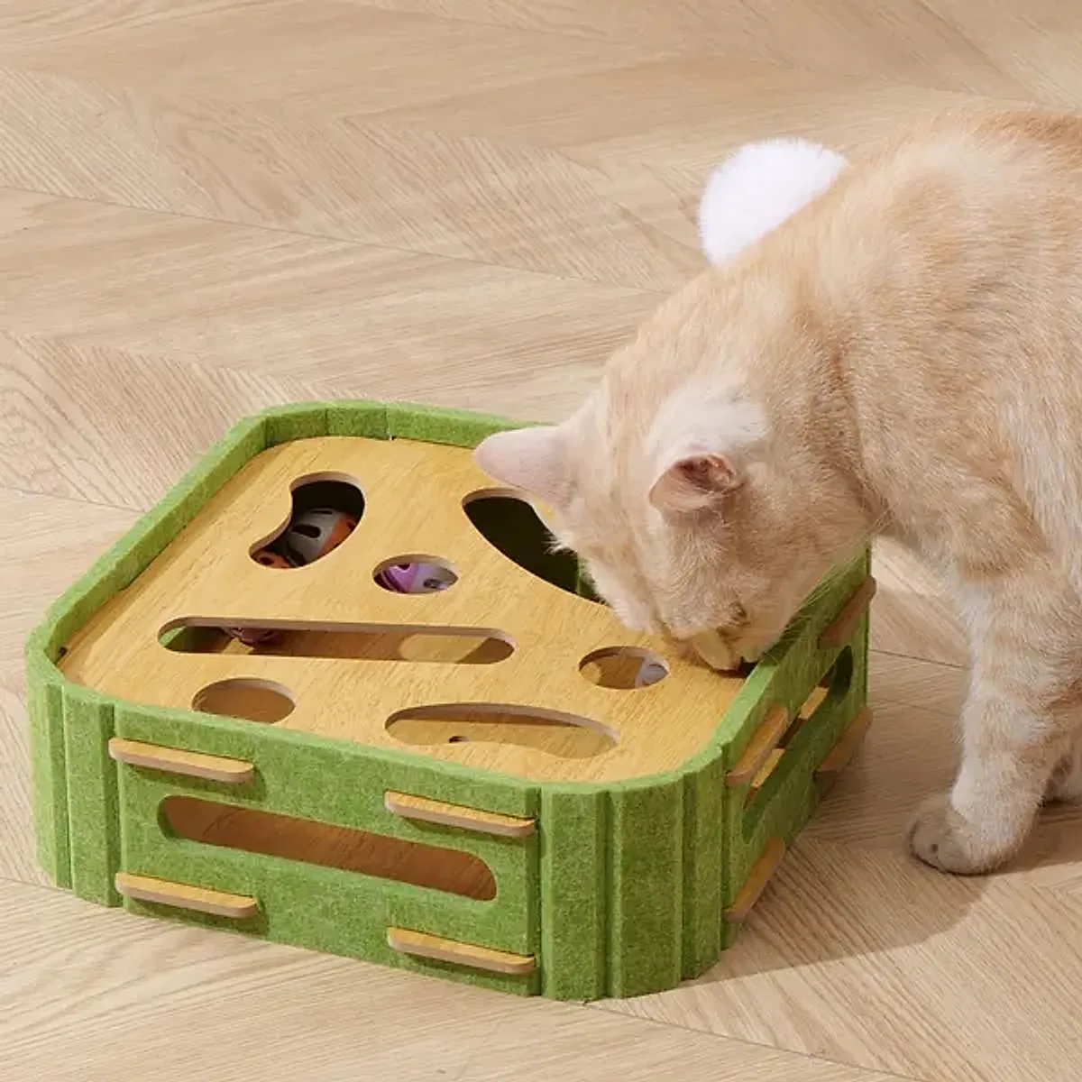 Eco-Friendly Cat Scratcher Board with Interactive Balls - Image 1